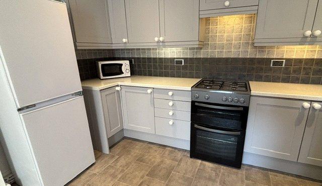 Apartment in Richmond - View 2