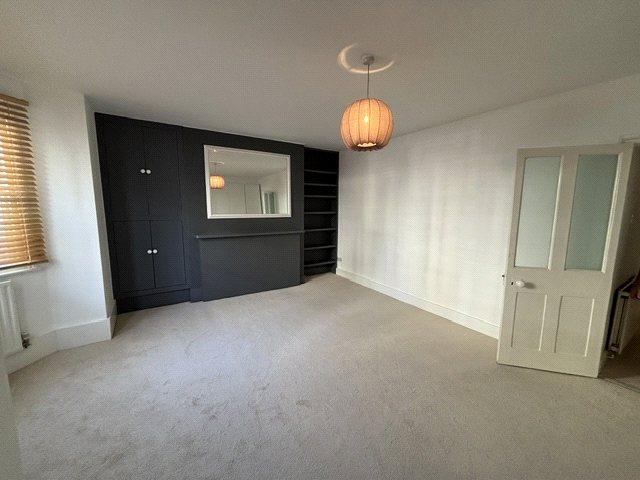 Apartment in Richmond - More