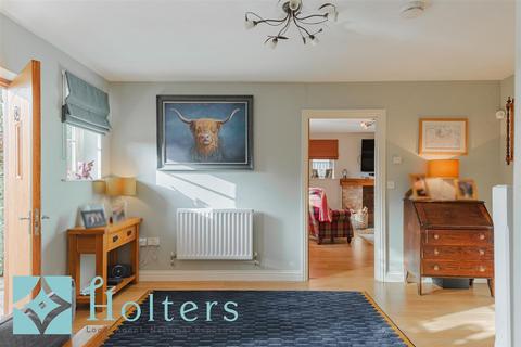 undefined, 2 Horseyard Gardens, Evenjobb, LD8