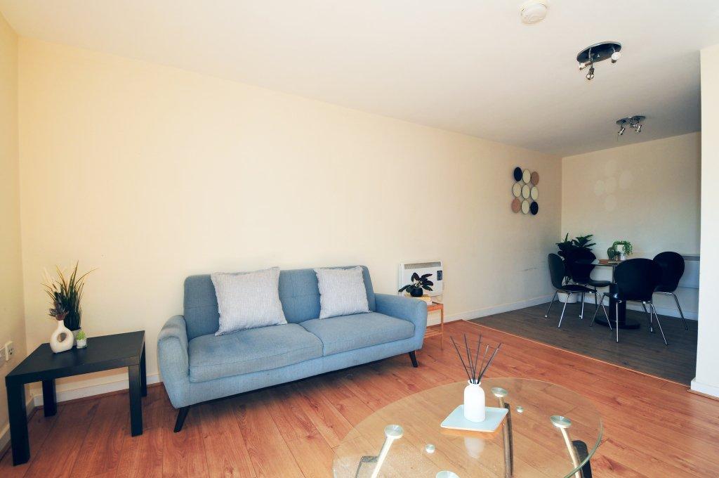 Apartment in Manchester - View 5
