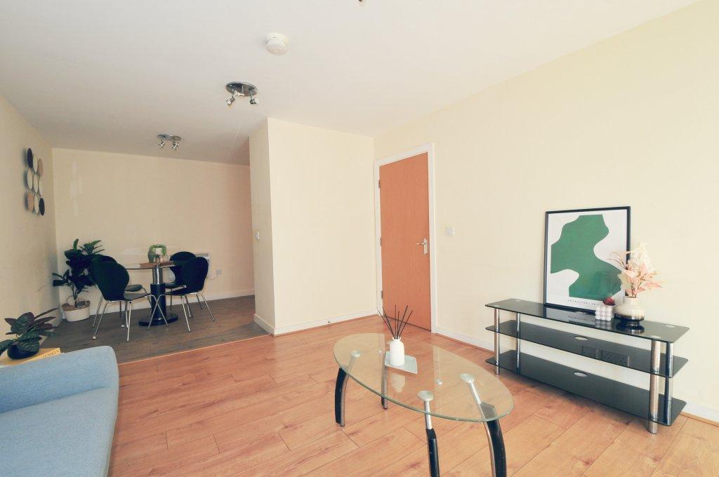 Apartment in Manchester - More