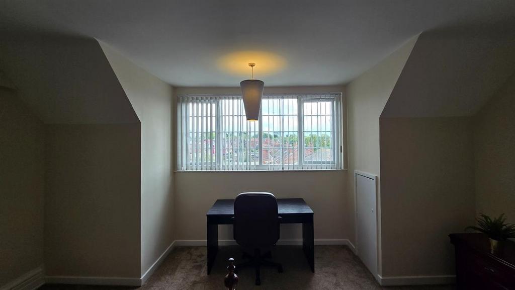 House in Manchester, Greater Manchester - More