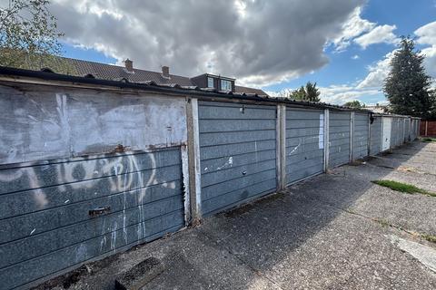 Land for sale, Garage Compound at Gosling Road, Berkshire, SL3 7TN
