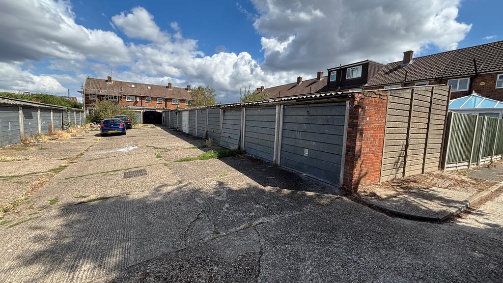 Garage Compound at Gosling Road, Berkshire, SL3 7TN - View 5