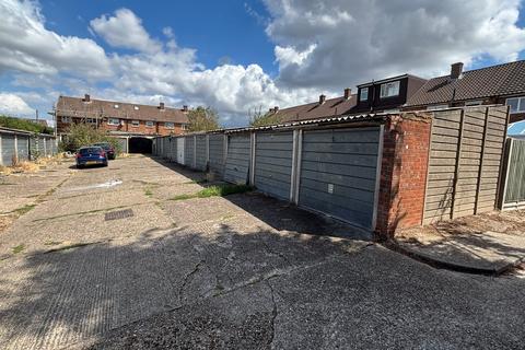 Land for sale, Garage Compound at Gosling Road, Berkshire, SL3 7TN