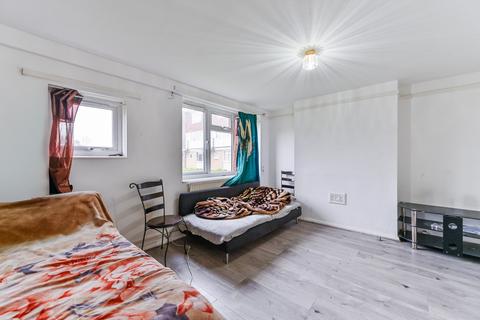 Studio for sale, Wisbeach Road, Croydon, CR0