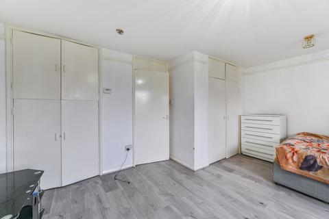 Studio for sale, Wisbeach Road, Croydon, CR0