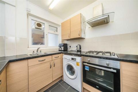 Studio for sale, Hobbs Place Estate, London N1