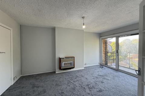 2 bedroom apartment for sale, Croyde Avenue, Hayes