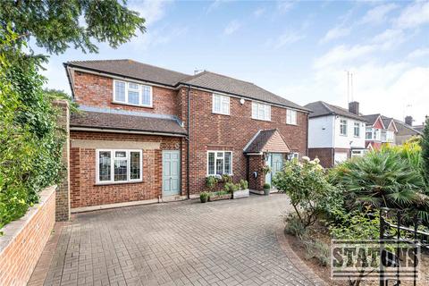 Gloucester Road, Barnet, EN5