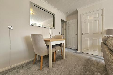 1 bedroom retirement property for sale, Mickleton Road, Solihull