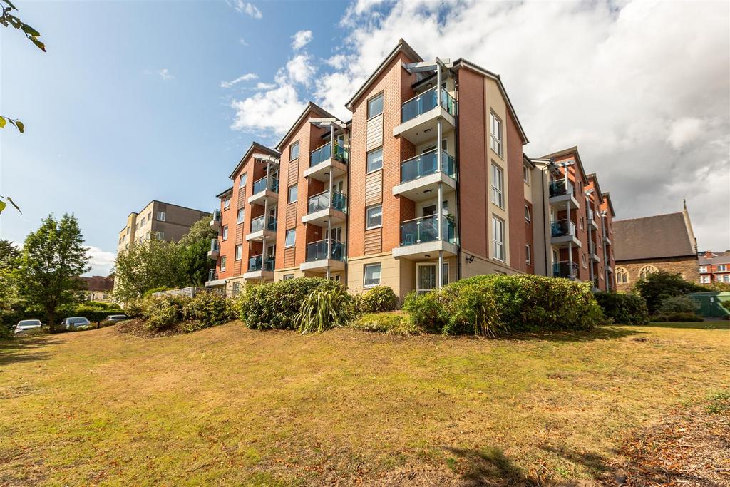 Apartment in Swansea