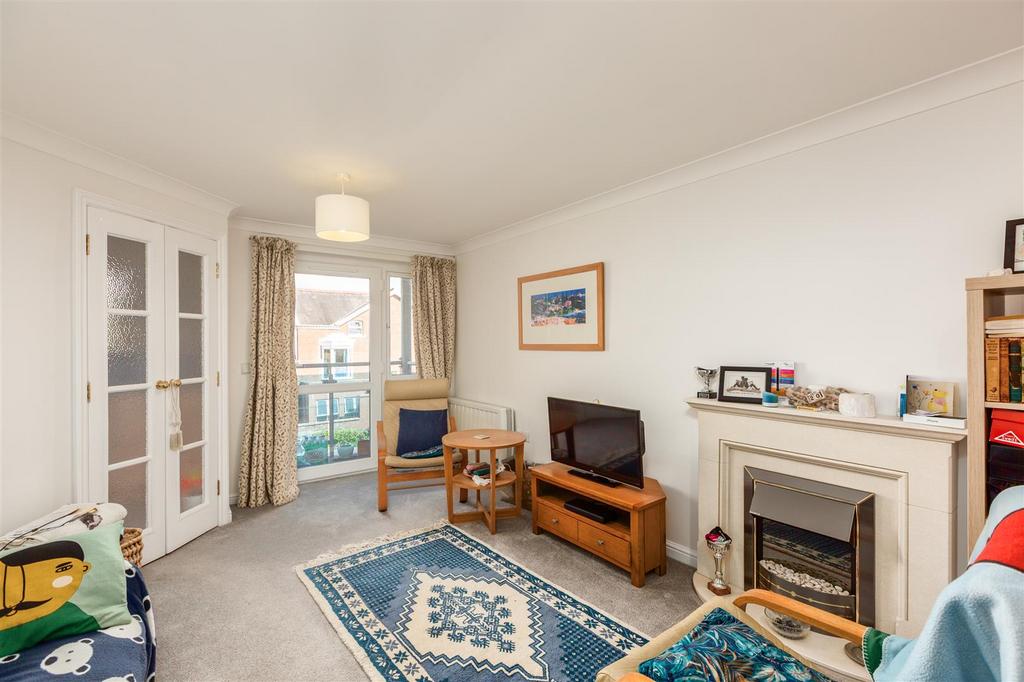 Apartment in Swansea - View 2