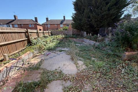 2 bedroom townhouse for sale, 20 Aneford Road, Northfields, Leicester, LE4 9BA