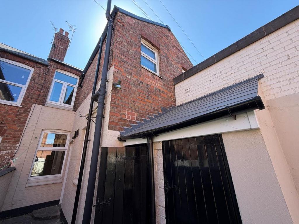 House in Leicester, City of Leicester - More