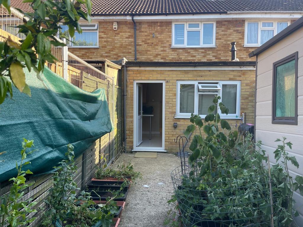 House in HAYES - View 2