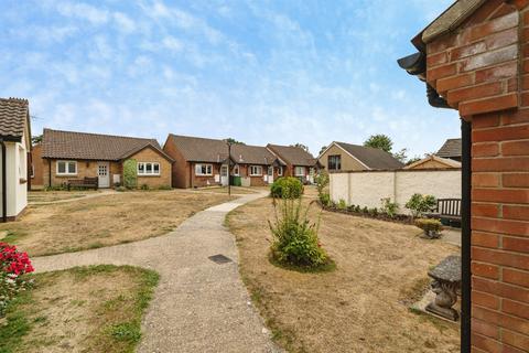 2 bedroom detached bungalow for sale, Churchfield Green, Norwich