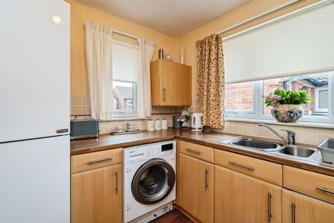 2 bedroom detached bungalow for sale, Churchfield Green, Norwich