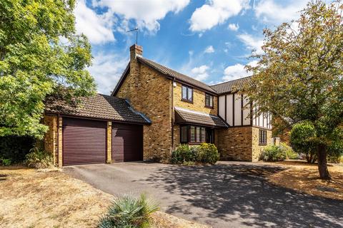ASHWOOD PARK, FETCHAM KT22