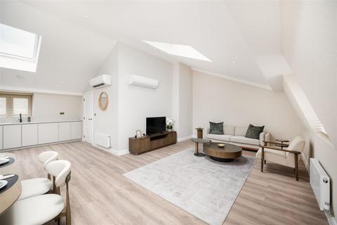 3 bedroom flat to rent, THE REDCLIFFE, REDCLIFFE ROAD, London, SW10
