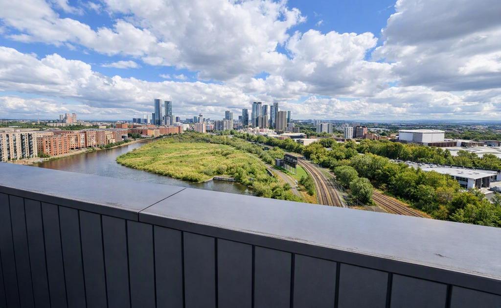 Apartment in Manchester - View 3