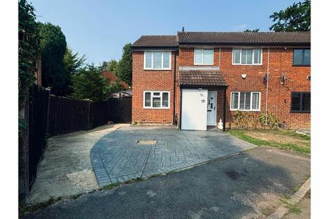 Redwood Rise, Borehamwood, WD6