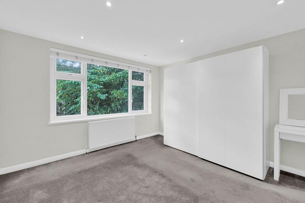 Apartment in London - View 3