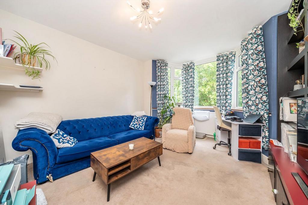 Apartment in London - View 2