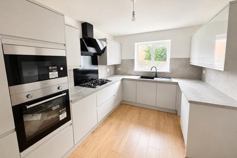 4 bedroom detached house for sale, The Stone Croft, Bradford Road, Clayton, Bradford