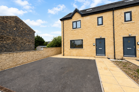 5 bedroom semi-detached house for sale, The Moorfield, Bradford Road, Clayton, Bradford