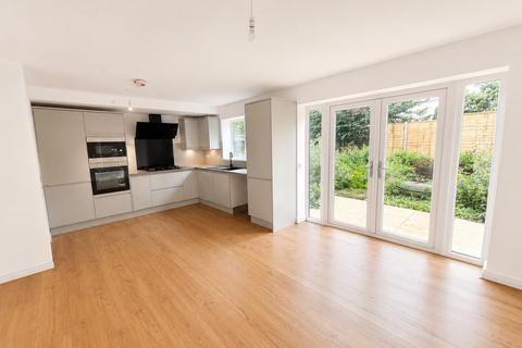 5 bedroom semi-detached house for sale, The Westfield, Bradford Road, Clayton, Bradford