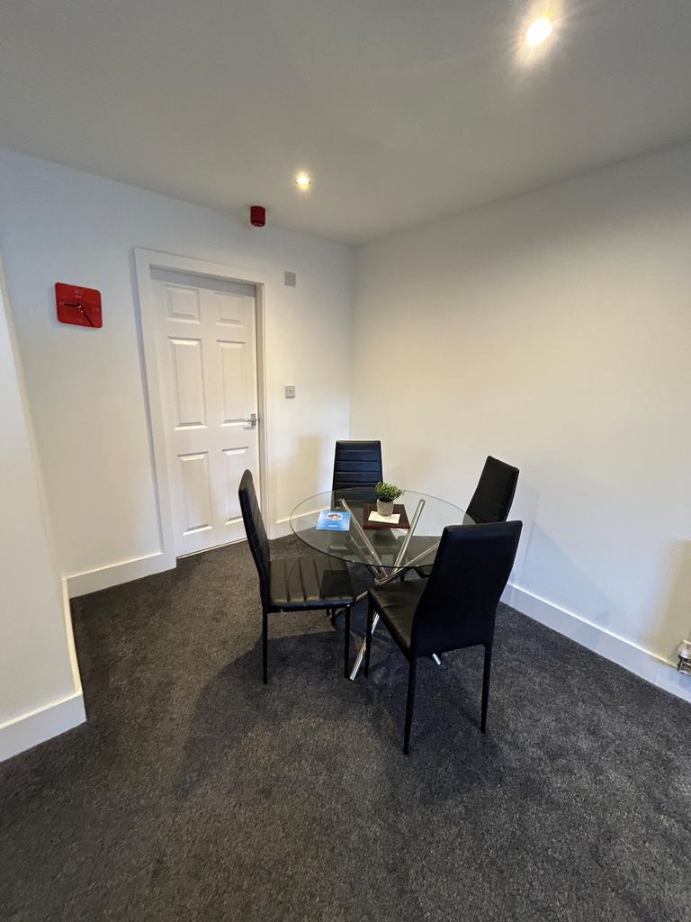 Apartment in Lytham St Annes, St Annes - View 3