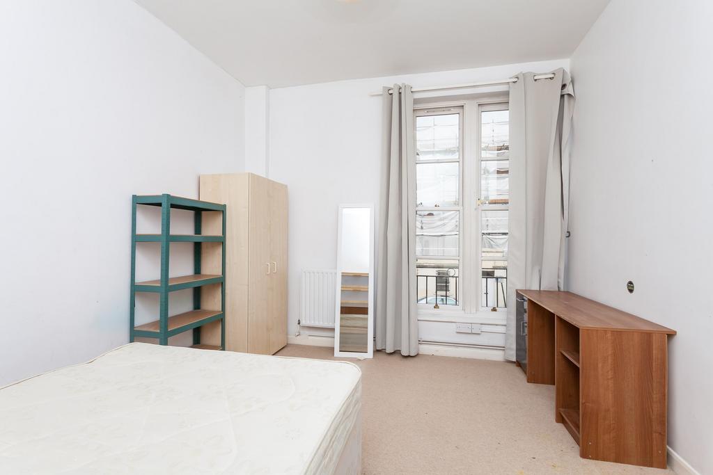 Apartment in Camden - View 3