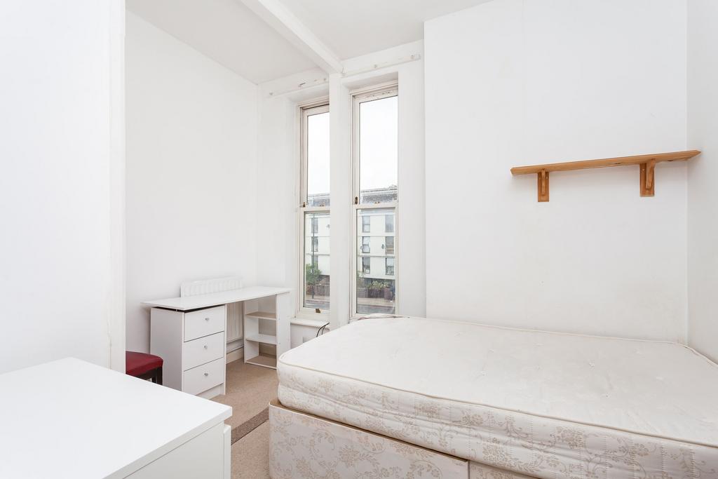 Apartment in Camden - View 4