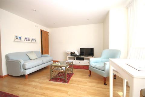 1 bedroom detached house for sale, Chesham Road, Guildford