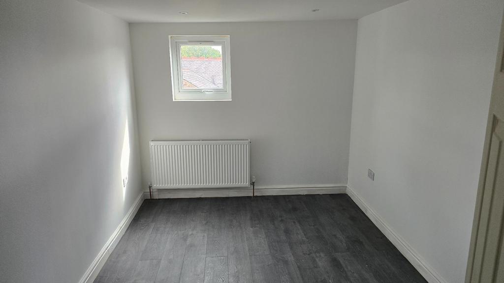 House in Manchester, Greater Manchester - More