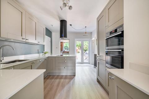 4 bedroom detached bungalow for sale, High Street, Handcross, RH17