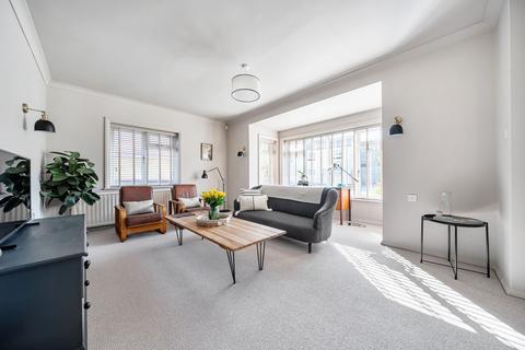 4 bedroom detached bungalow for sale, High Street, Handcross, RH17