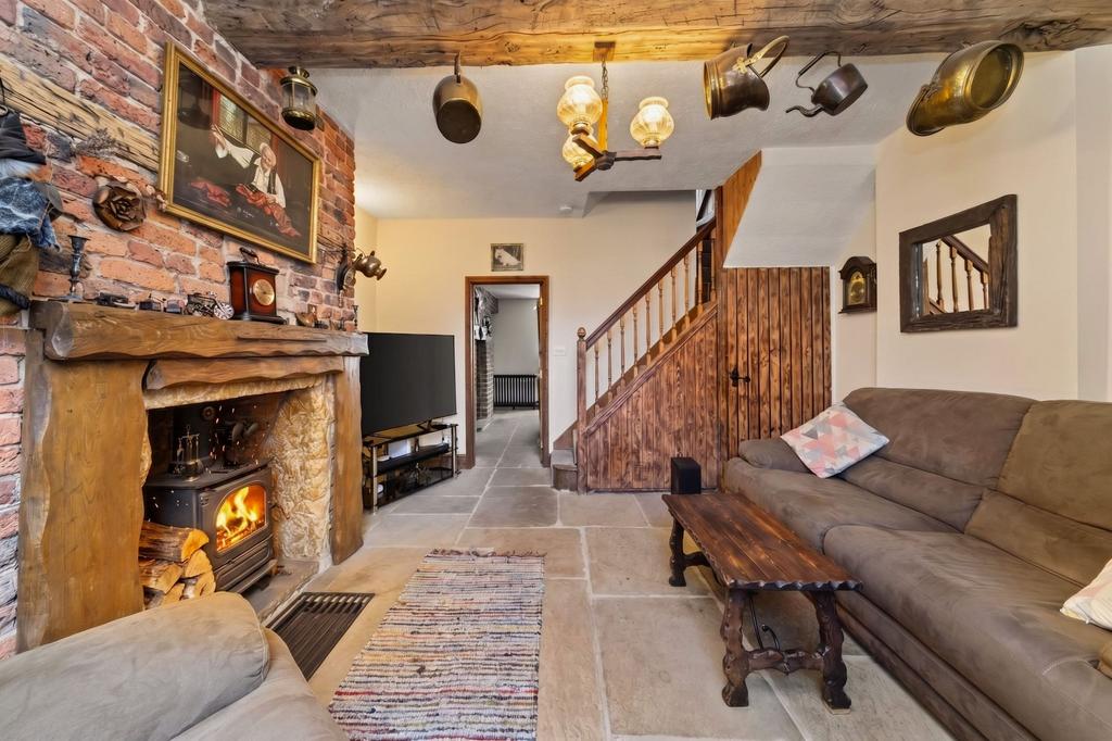 House in Wakefield, West Yorkshire - More