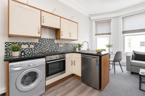 Studio to rent, Oriental Place, Flat 6, Brighton