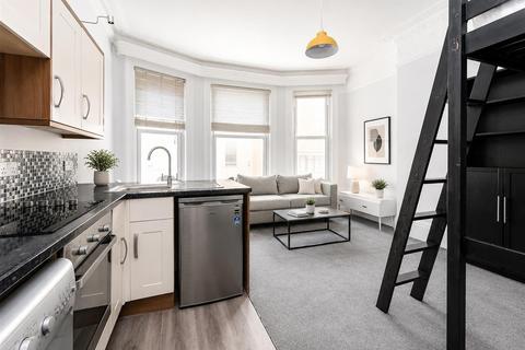 Studio to rent, Oriental Place, Flat 6, Brighton