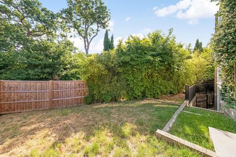 2 bedroom flat for sale, Underhill Road, East Dulwich, London, SE22