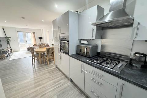 2 bedroom flat for sale, Affinity Place, Borehamwood