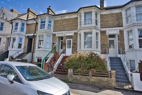 1 bedroom flat for sale, Albert Road, Dover, Kent, CT16
