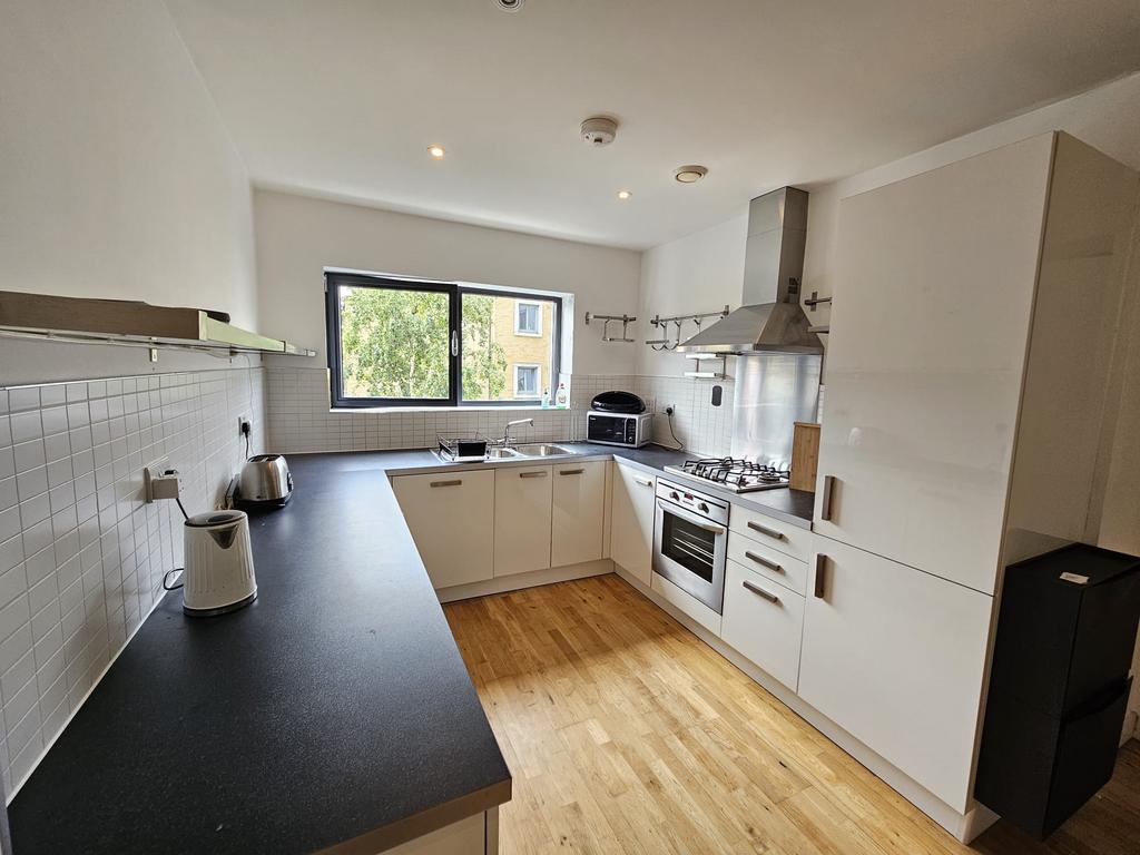 Apartment in London - View 3
