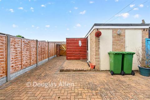 3 bedroom terraced house for sale, The Willows, Basildon SS13