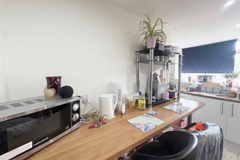 undefined, A Halliwell Road, Bolton, BL1