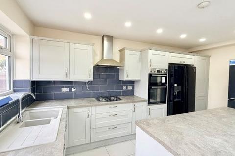 6 bedroom house to rent, Reede Road, DAGENHAM, RM10