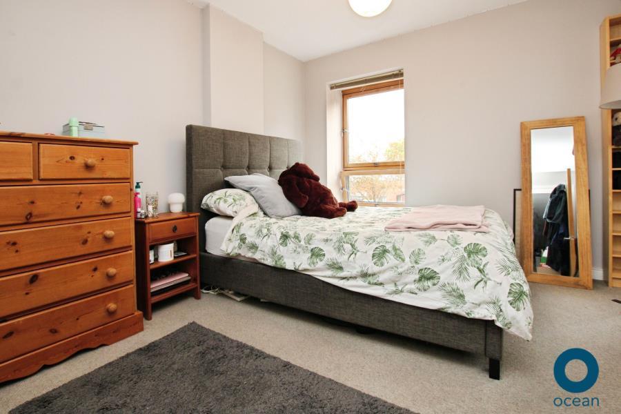 Apartment in Bristol - View 5