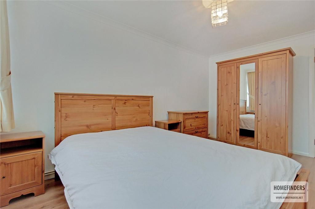 Apartment in London - More